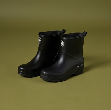 MODERN Black