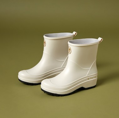 MODERN Ivory